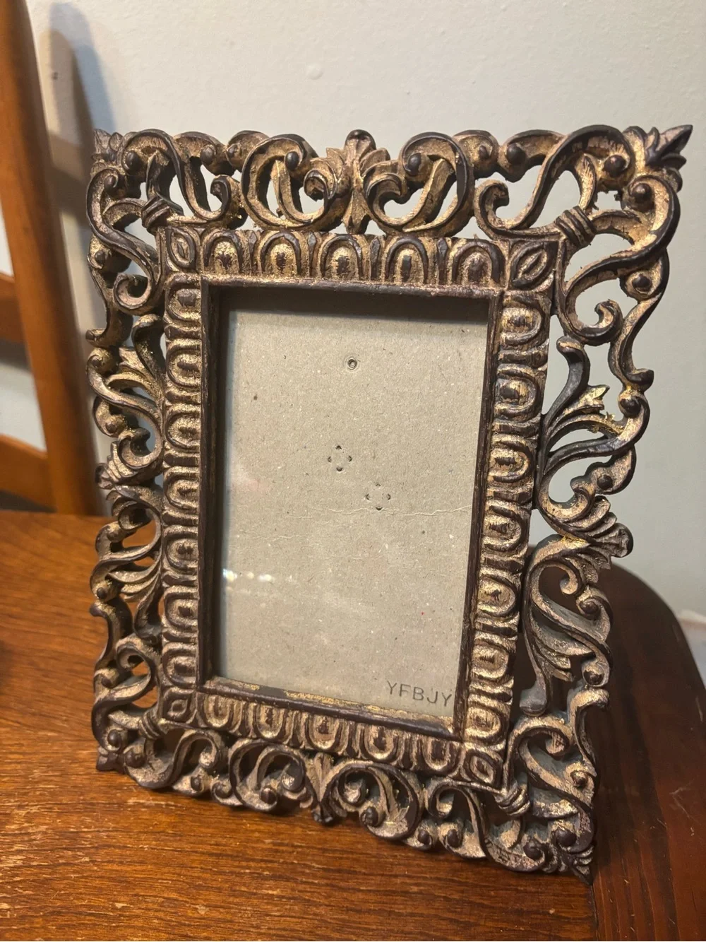 Ornate Decorative GOLD/Bronze-Tone Picture Frame - Elegant Home Accent